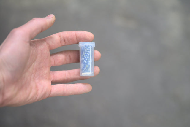 FiberFix Spoke packed in included plastic case