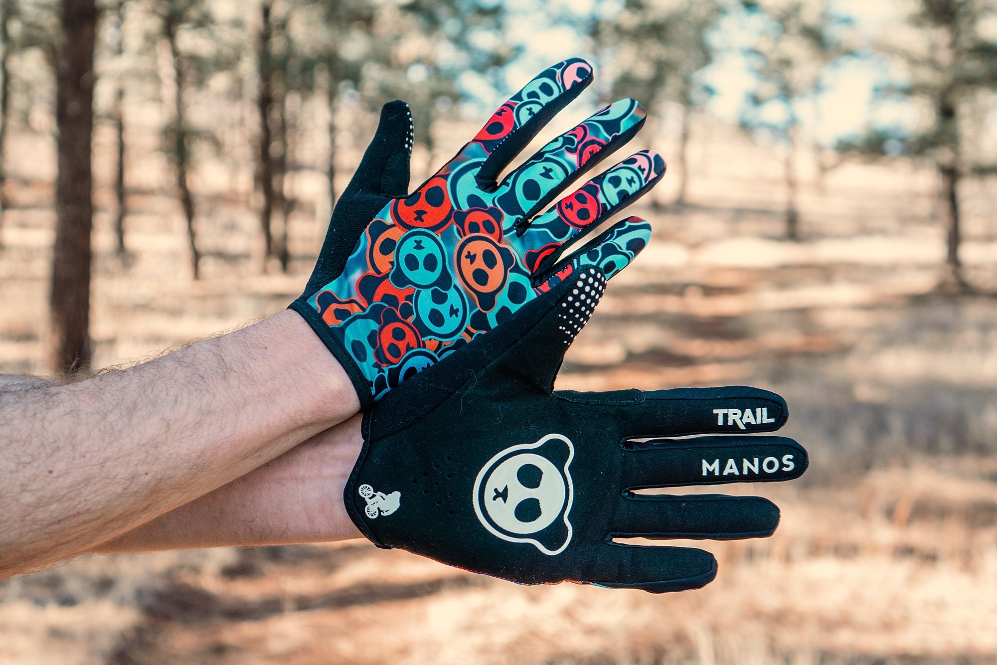 Panda Chaos Trail Glove